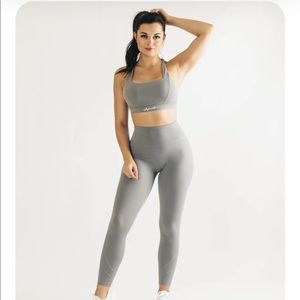 Pulse Surge legging